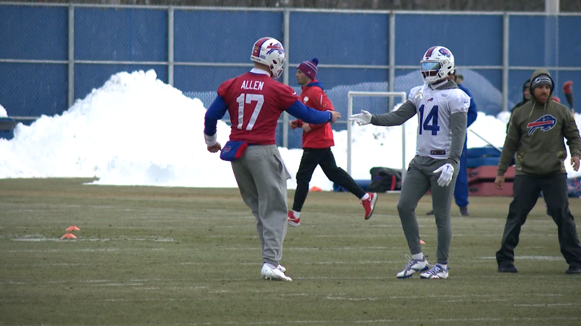 Josh Allen, Stefon Diggs, Buffalo Bills practice