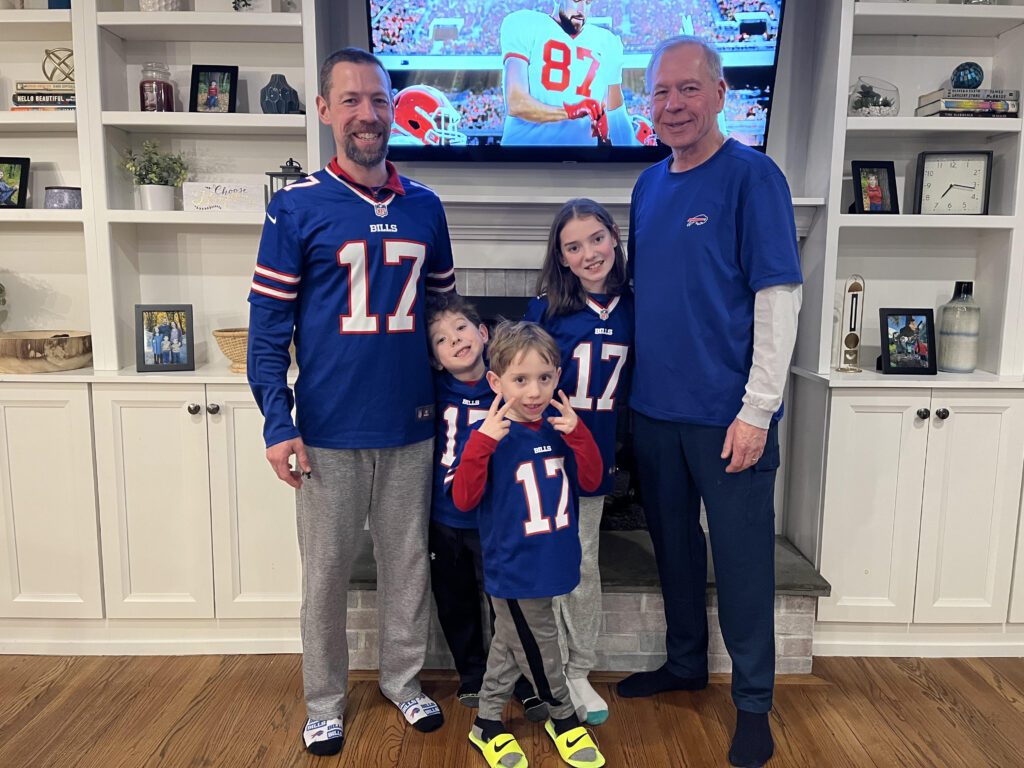Sports reporter Mat Mlodzinski's brother David, nephews, niece, and dad Jim cheer on the Buffalo Bills from CT!